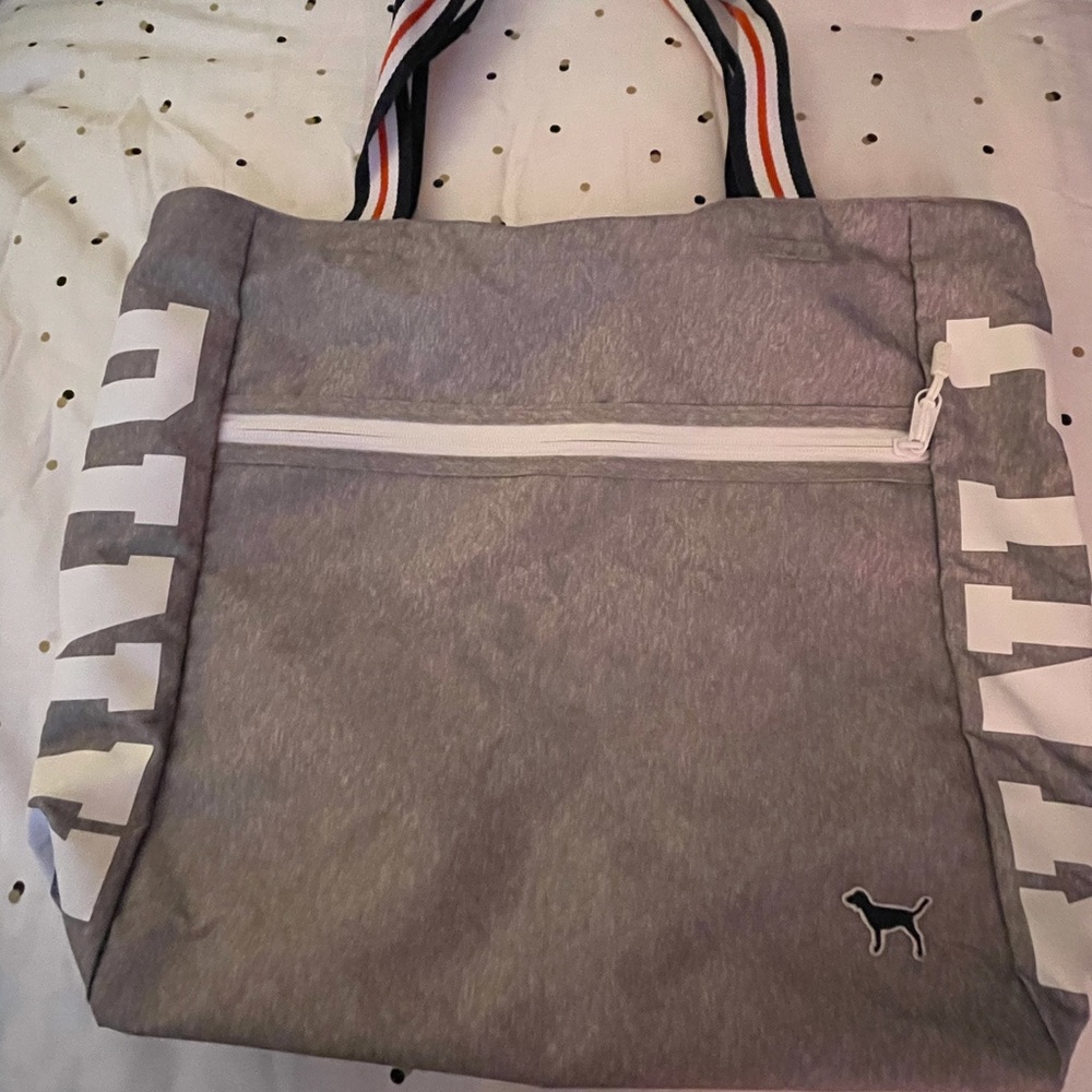 Victoria’s Secret pink tote